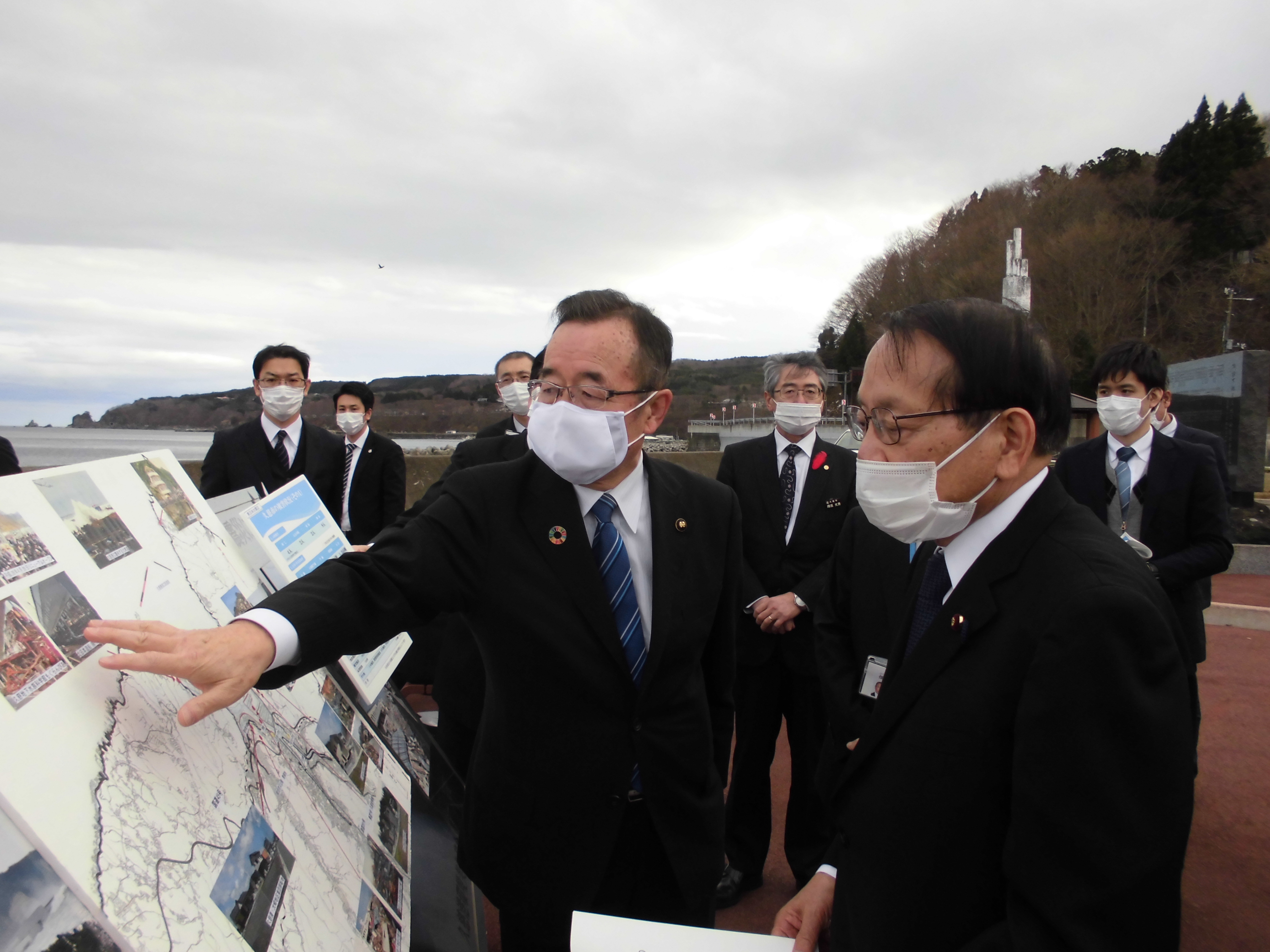 画像：平沢勝栄復興大臣が久慈市へいらっしゃいました。